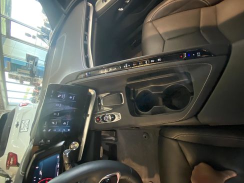 Used 2024 Chevrolet Corvette Stingray Coupe w/ 1LT image 13