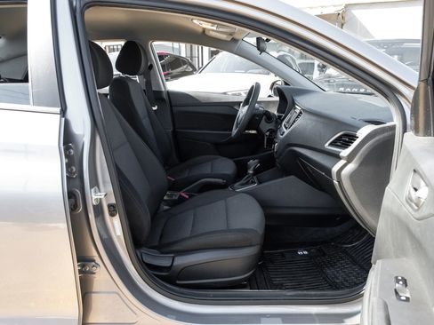 Used 2022 Hyundai Accent SE image 35