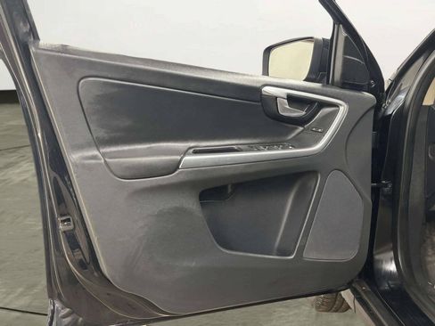 Used 2013 Volvo XC60 3.2 AWD/4WD image 11