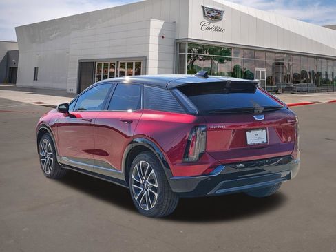 New 2026 Cadillac Optiq Sport 1 w/ LPO, Floor Liner Package image 4