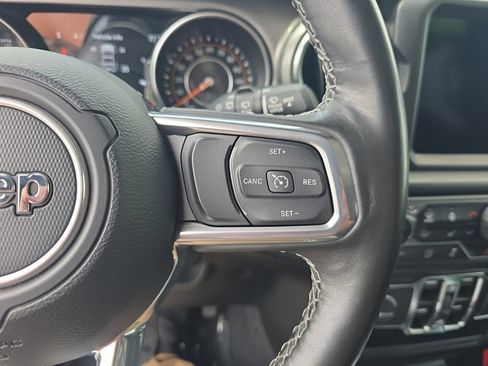 Used 2021 Jeep Wrangler Unlimited Sahara w/ Uconnect 4C Nav & Sound Group AWD/4WD image 11