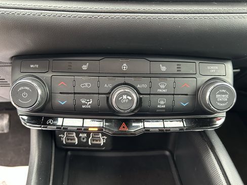 Used 2022 Dodge Durango GT w/ Trailer Tow Group IV image 28