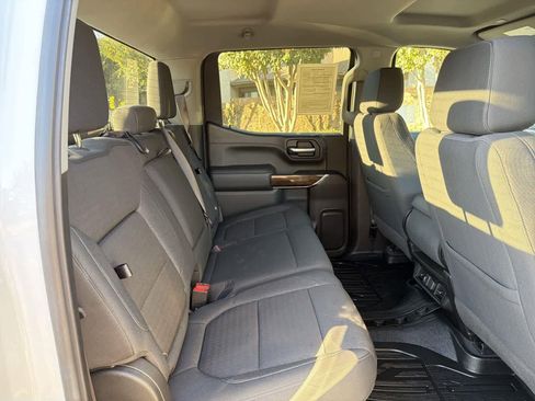 Used 2021 GMC Sierra 1500 Elevation image 32
