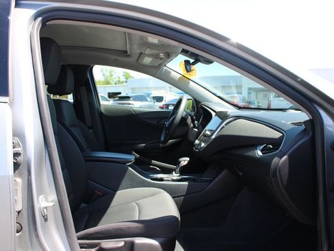 Used 2024 Chevrolet Malibu LT FWD image 26