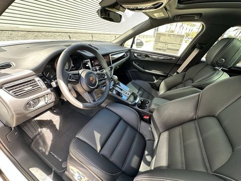 Used 2026 Porsche Macan S AWD/4WD image 4