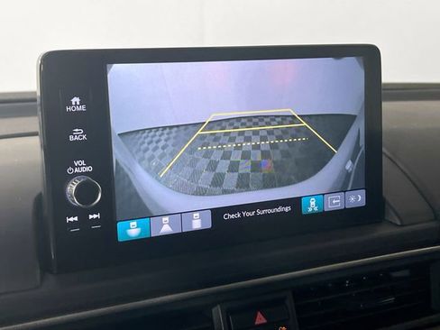 Certified 2023 Honda Pilot Touring image 16