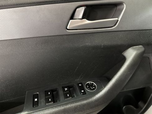 Used 2018 Hyundai Sonata SE image 20