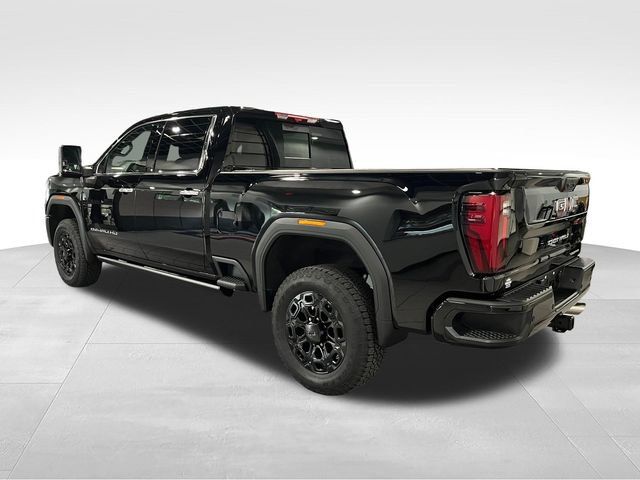 Used 2025 GMC Sierra 2500 Denali w/ Technology Package AWD/4WD image 5