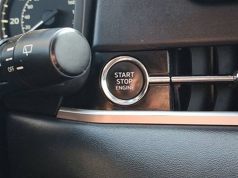 Used 2022 Mitsubishi Outlander SE AWD/4WD image 23