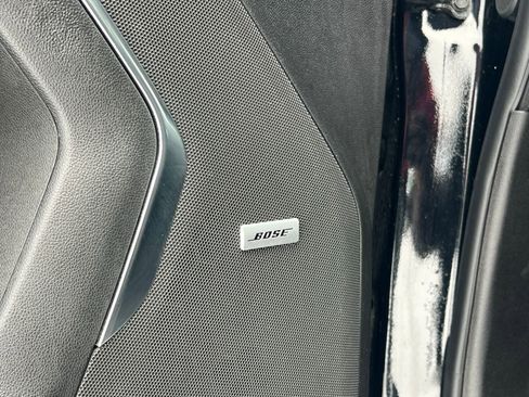 Used 2024 Chevrolet Suburban LT image 27