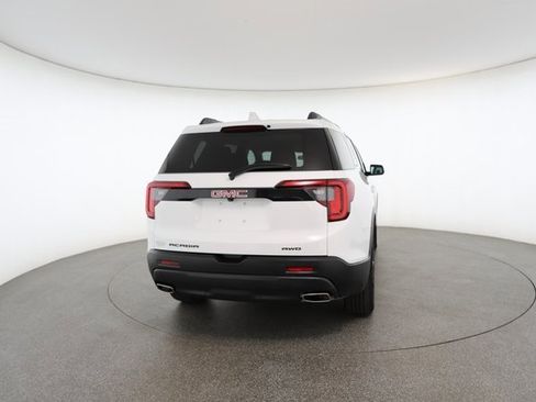 Used 2023 GMC Acadia SLE w/ Driver Convenience Package image 15