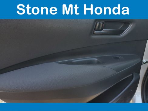 Used 2022 Toyota Corolla LE image 12