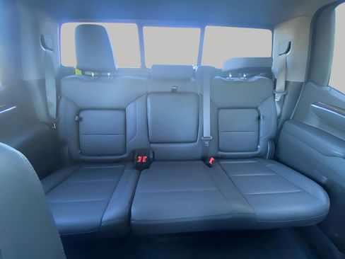 Used 2025 Chevrolet Silverado 1500 LT Trail Boss w/ LT Trail Boss Premium Package image 19