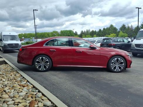 New 2026 Mercedes-Benz E 350 4MATIC Sedan image 7