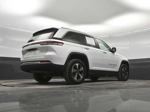 Used 2024 Jeep Grand Cherokee Limited 4xe AWD/4WD image 37