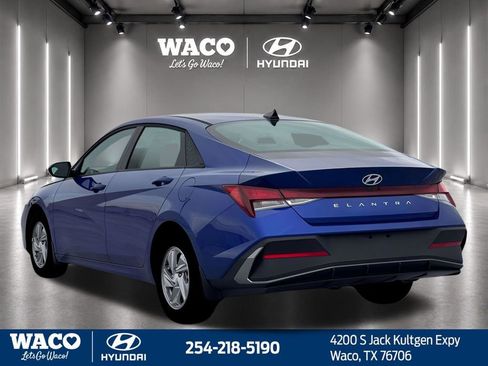 Used 2026 Hyundai Elantra SE w/ Cargo Package FWD image 7