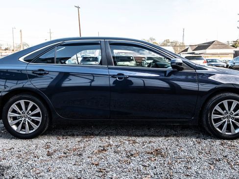 Used 2015 Toyota Camry XLE image 11