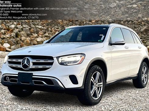 Used 2021 Mercedes-Benz GLC 300 4MATIC image 1
