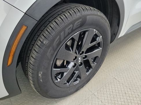 Used 2021 Kia Sorento S w/ Panoramic Sunroof Package AWD/4WD image 31