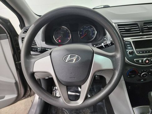 Used 2017 Hyundai Accent SE FWD image 13