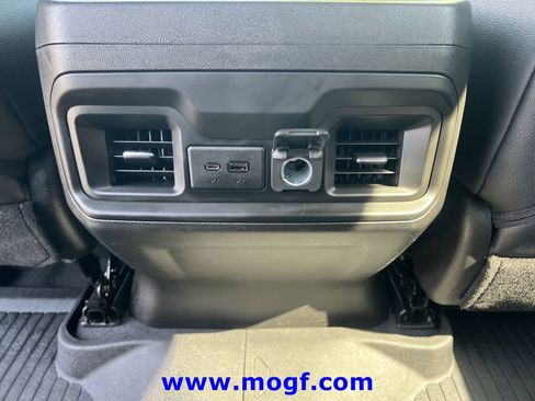Used 2020 Chevrolet Silverado 1500 LT Trail Boss AWD/4WD image 23