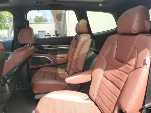 Used 2024 Kia Telluride SX Prestige AWD/4WD image 15