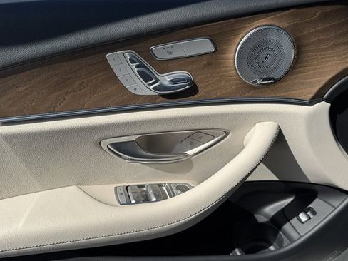 Used 2022 Mercedes-Benz E 350 Sedan image 19