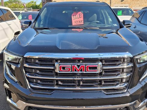 Used 2025 GMC Acadia Elevation AWD/4WD image 2