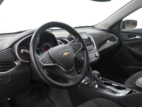 Used 2023 Chevrolet Malibu RS FWD image 23