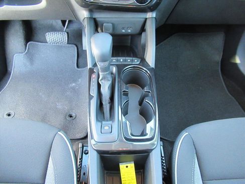 Used 2025 Chevrolet TrailBlazer LT w/ Driver Confidence Package image 21