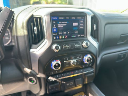 Used 2021 GMC Sierra 1500 SLT w/ SLT Convenience Package image 6