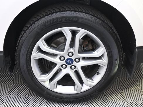 Used 2016 Ford Edge Titanium w/ Cold Weather Package AWD/4WD image 18