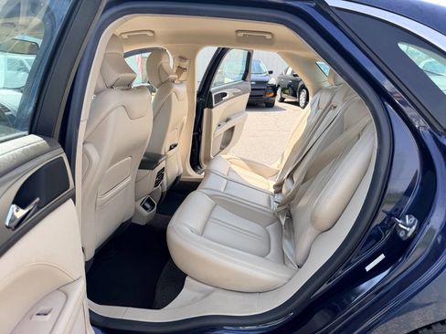 Used 2017 Lincoln MKZ Premiere image 22