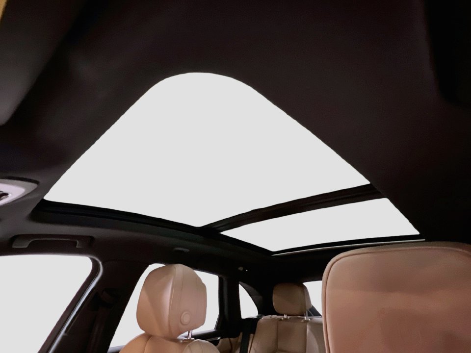 Certified 2026 Porsche Macan AWD/4WD image 14