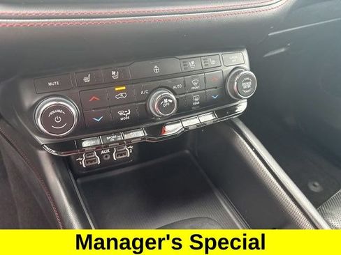 Used 2023 Dodge Durango GT AWD/4WD image 23