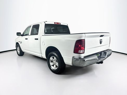 Used 2019 RAM 1500 Tradesman w/ Chrome Appearance Group RWD image 5