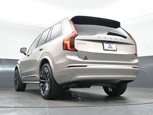 New 2026 Volvo XC90 T8 Plus w/ Protection Package Premier AWD/4WD image 45