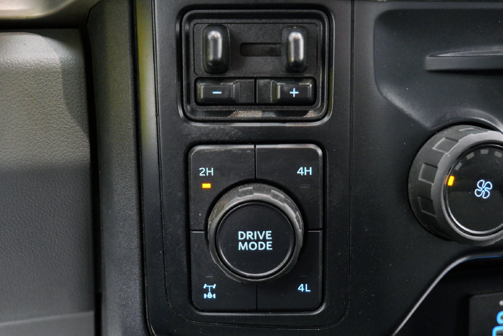 Used 2023 Ford F250 XL w/ XL Driver Assist Package AWD/4WD image 28