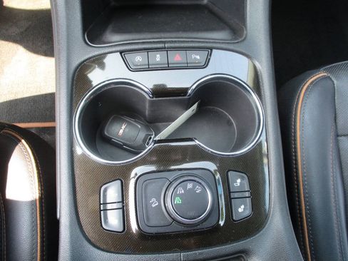 Used 2020 GMC Acadia AT4 AWD/4WD image 14