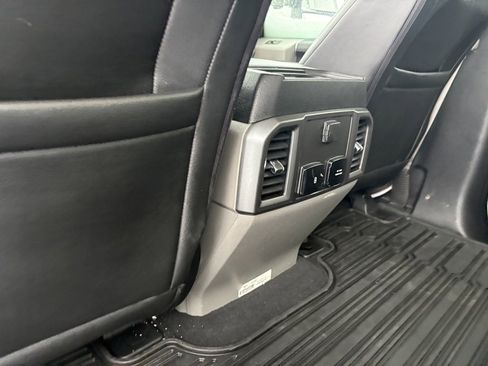 Used 2019 Ford F250 XLT w/ XLT Value Package image 18