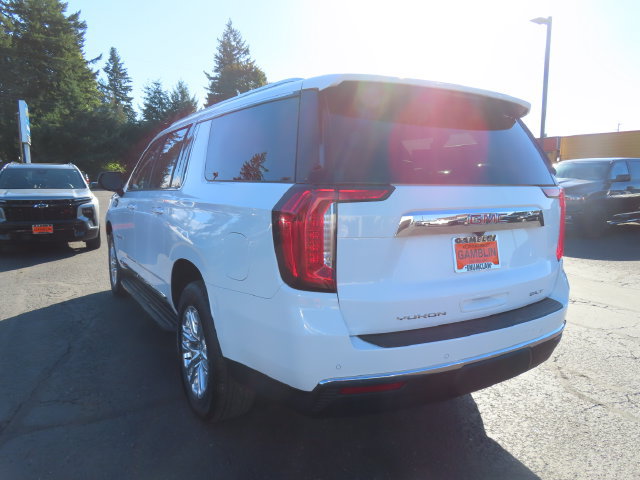 Used 2024 GMC Yukon XL SLT w/ SLT Luxury Package AWD/4WD image 5