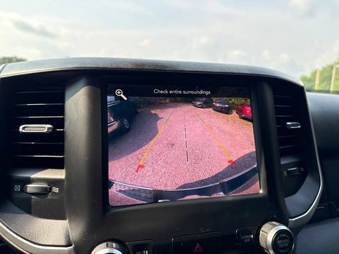 Used 2019 RAM 1500 Big Horn AWD/4WD image 27
