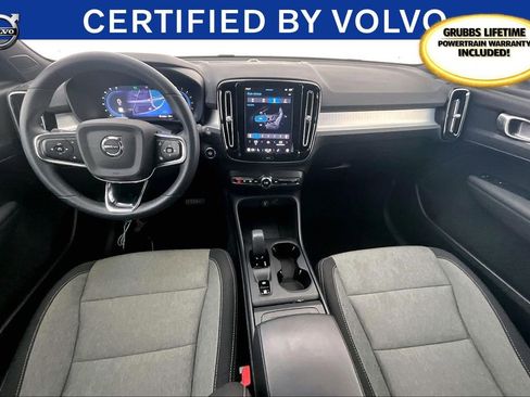 Used 2024 Volvo XC40 B5 Core image 20