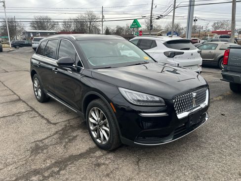 Used 2021 Lincoln Corsair AWD w/ Premium Package image 2