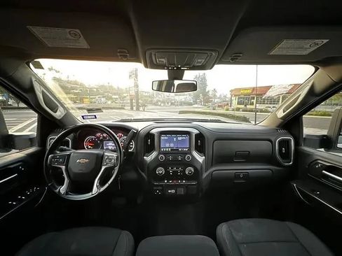 Used 2023 Chevrolet Silverado 2500 LT AWD/4WD image 14