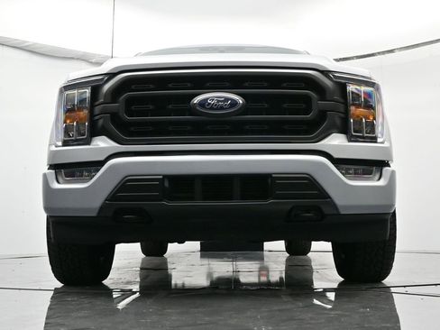 Certified 2022 Ford F150 XLT w/ Equipment Group 302A High image 36