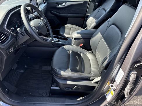 Used 2022 Ford Escape SEL AWD/4WD image 9