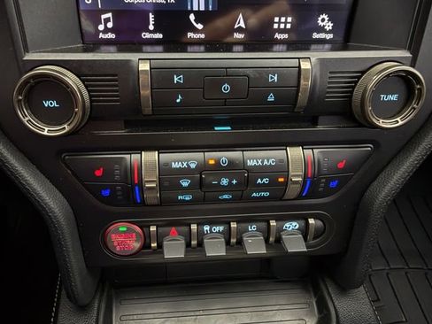 Used 2019 Ford Mustang Shelby GT350 w/ Technology Package RWD image 21