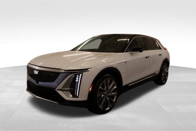 New 2026 Cadillac Lyriq Signature Luxury AWD/4WD image 5