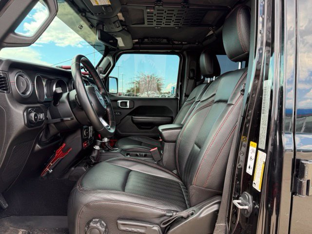 Used 2018 Jeep Wrangler Unlimited Rubicon AWD/4WD image 13